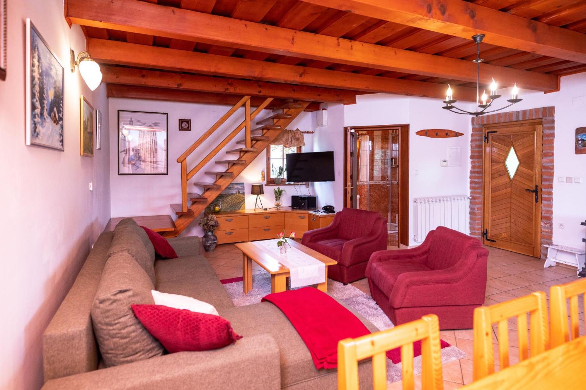 Holiday Home Vitis Selnica エクステリア 写真